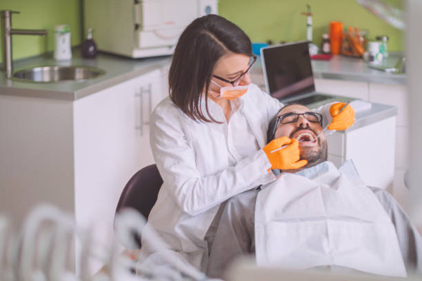Best Urgent Tooth Repair  in Maple Heights, OH